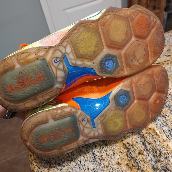 Nike Lebron 12 Basketball Shoes, Item ID 684593-870, Size US 15 - Picture 10 of 12